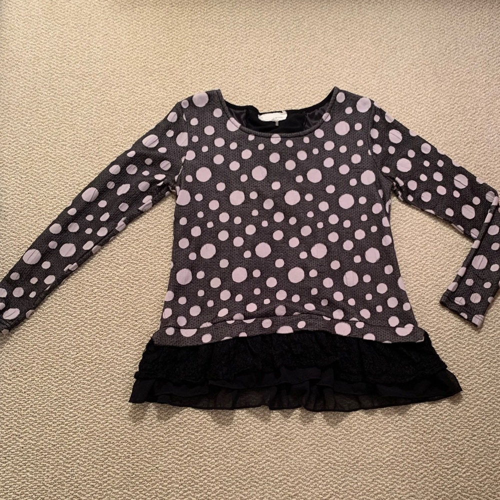 A’reve ladies black and white polka dot top.  EUC